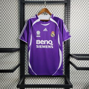 camiseta retro Real Madrid 2006 alternativa