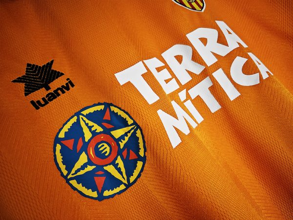 Camiseta Retro Valencia | Temporada 1999-2000 | Alternativa Naranja - Imagen 4