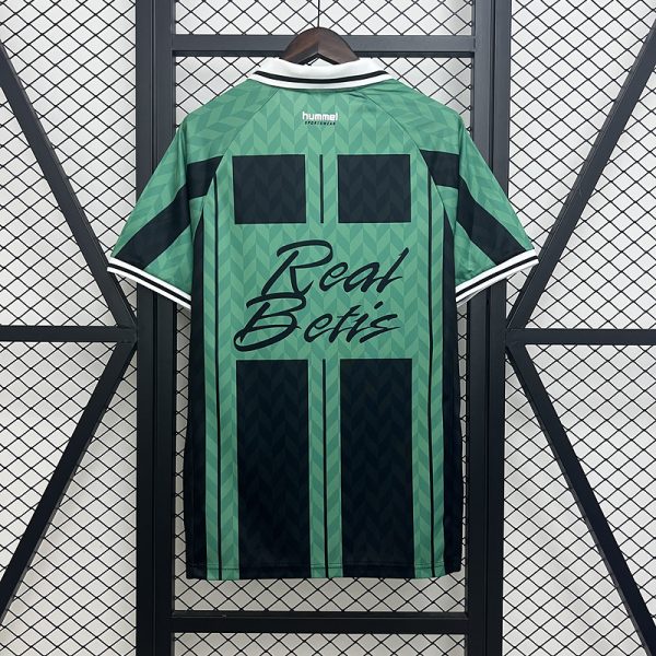 Camiseta Estilo Retro Real Betis | Temporada 2025-2026 - Imagen 3